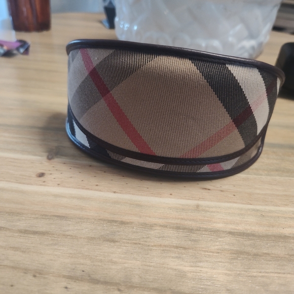 Burberry Beige Sunglasses - EUC main image 5